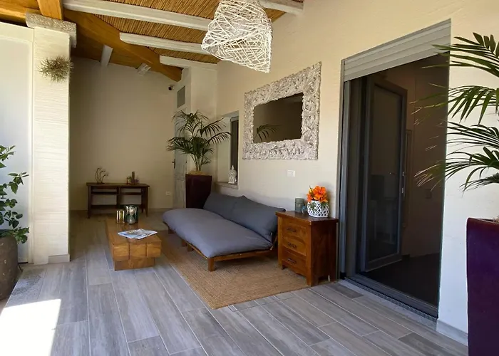 Bed and breakfast Elis 4*